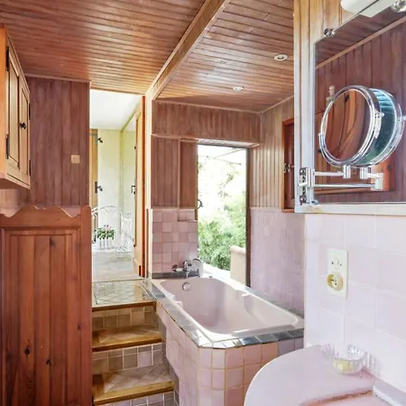 Apartamento Flat Within A W Swimming-pool In Antibesjuan-les-pins - Welkeys Antibes