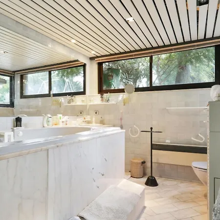 شقة Flat Within A W Swimming-pool In Antibesjuan-les-pins - Welkeys *